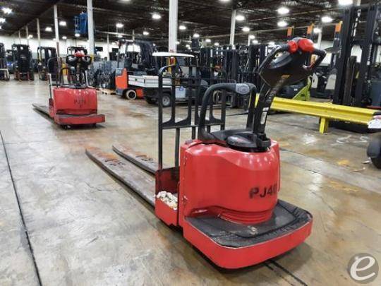 2010 Raymond 8400 Electric Forklift - 123Forklift