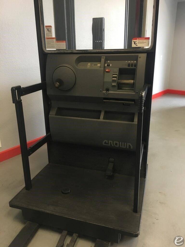 2007 Crown SP3420-30 Electric Order Picker - 123Forklift
