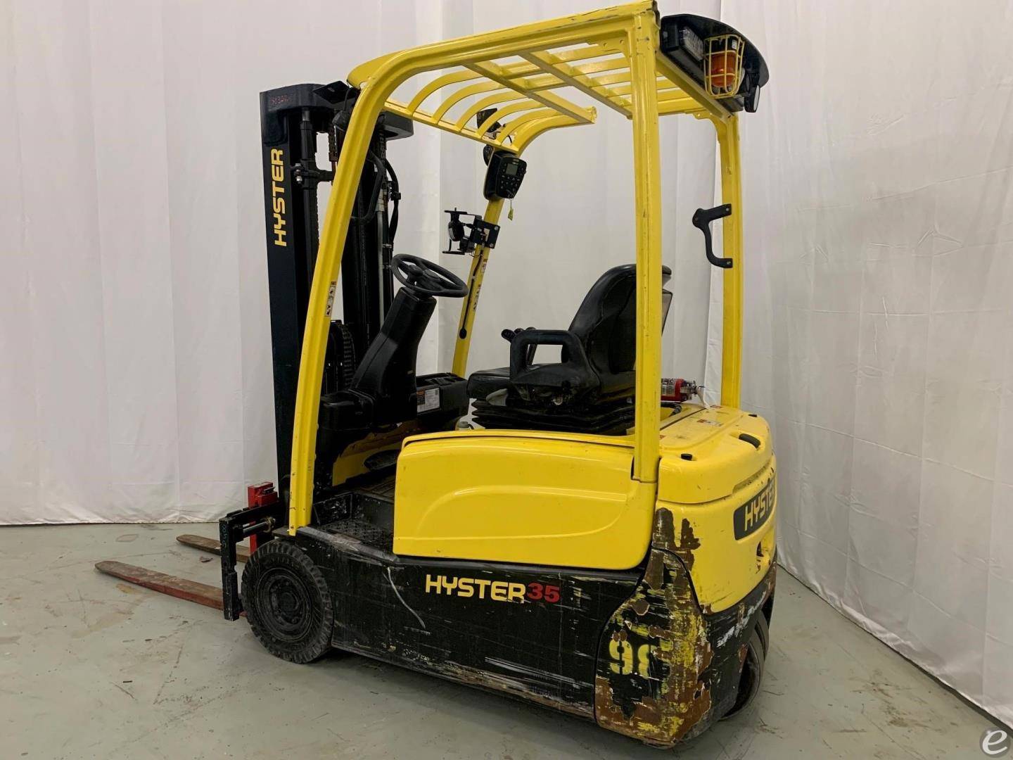 2021 Hyster J35XNT