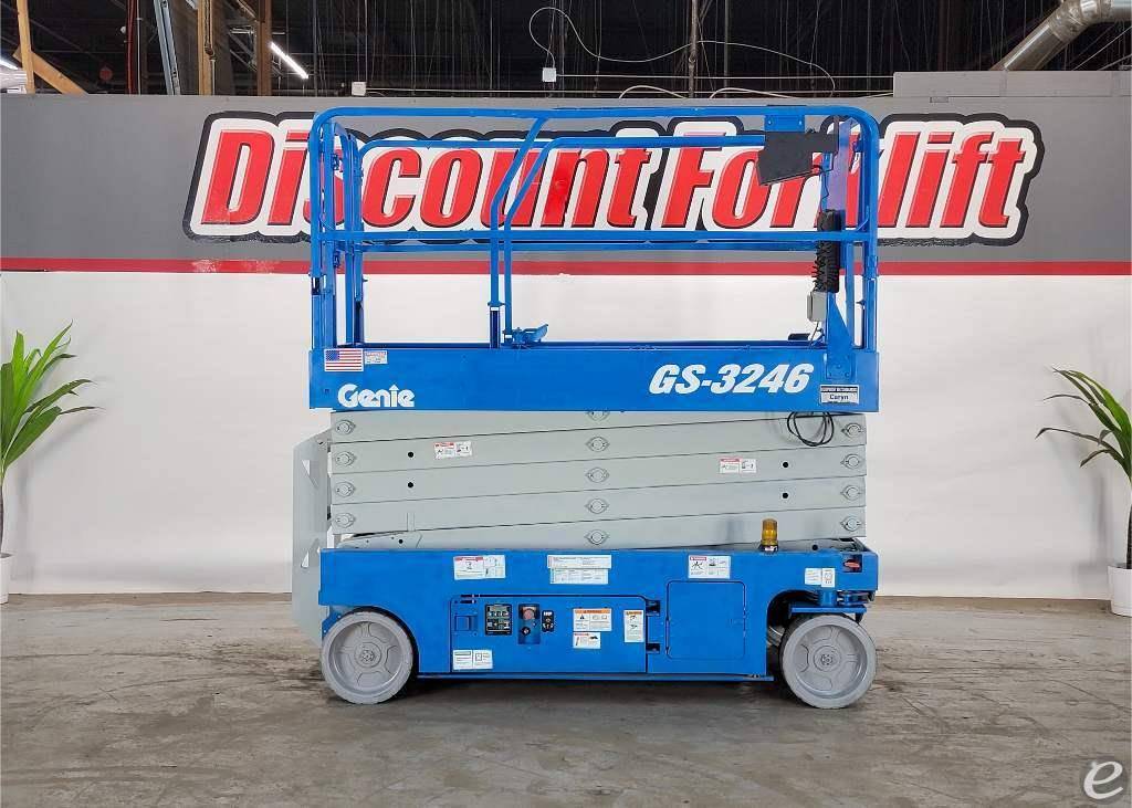 2016 Genie GS-3246