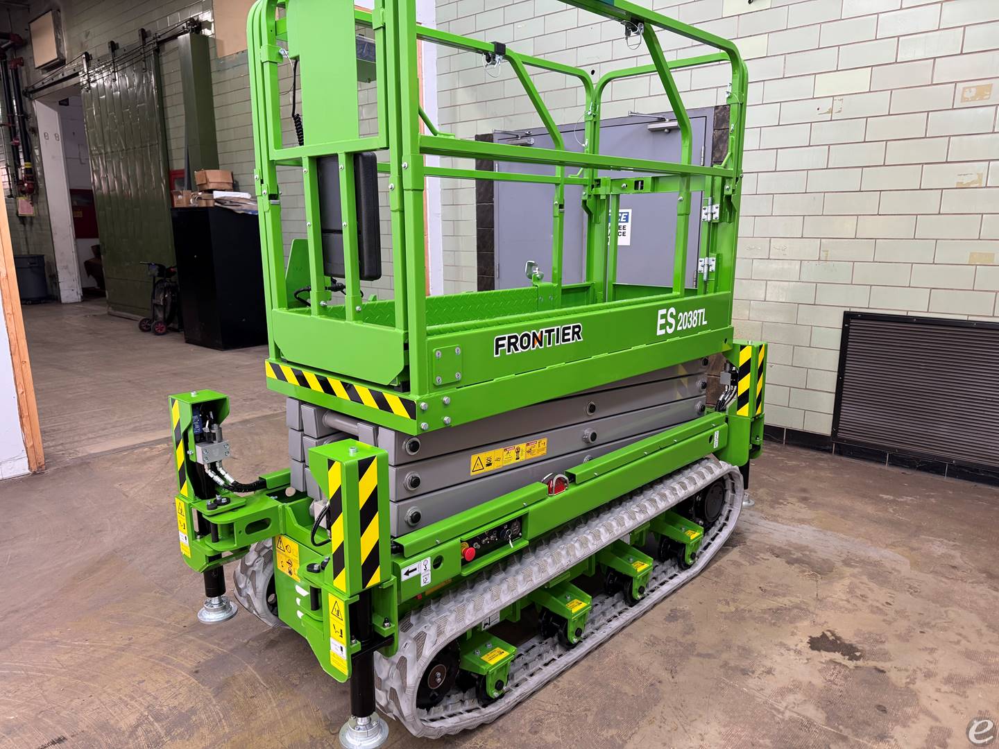 2026 Frontier ES2038TL