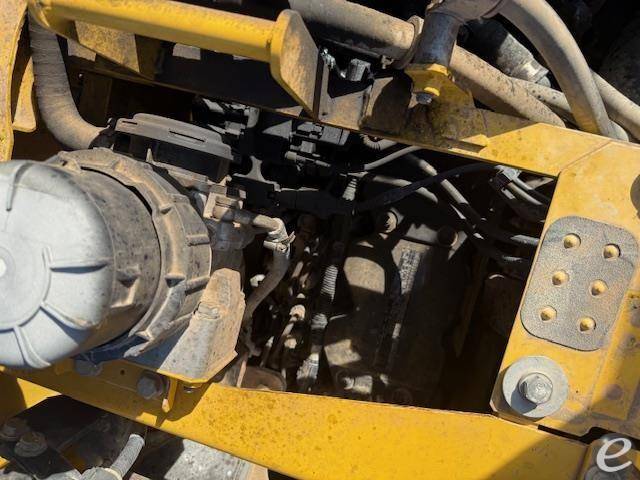 2016 Komatsu PC228US LC-10