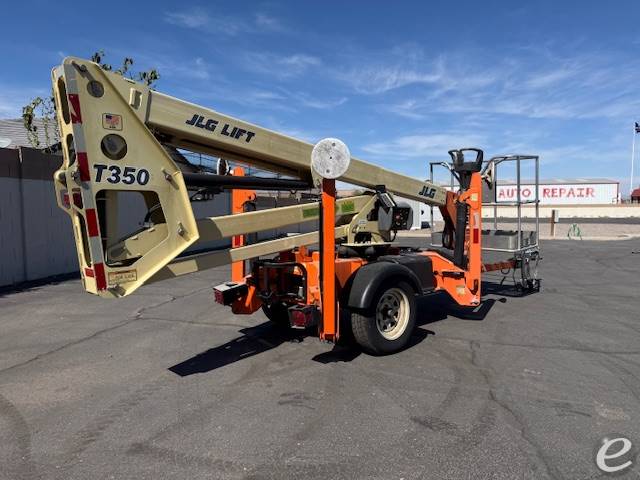 2019 JLG T350