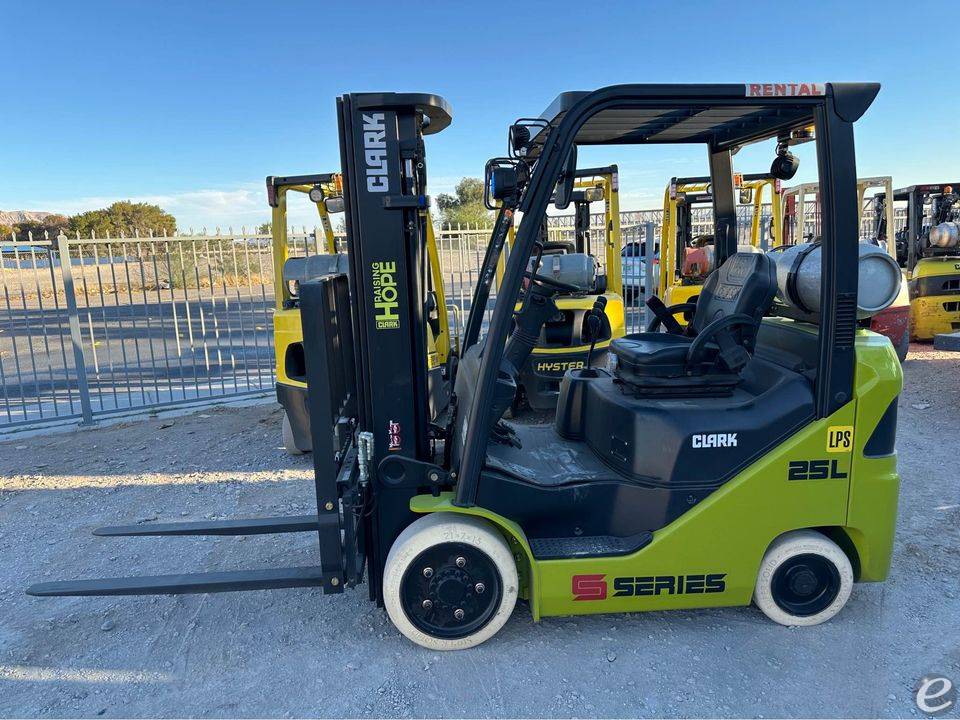 2023 Clark S25C LP Gas Forklift