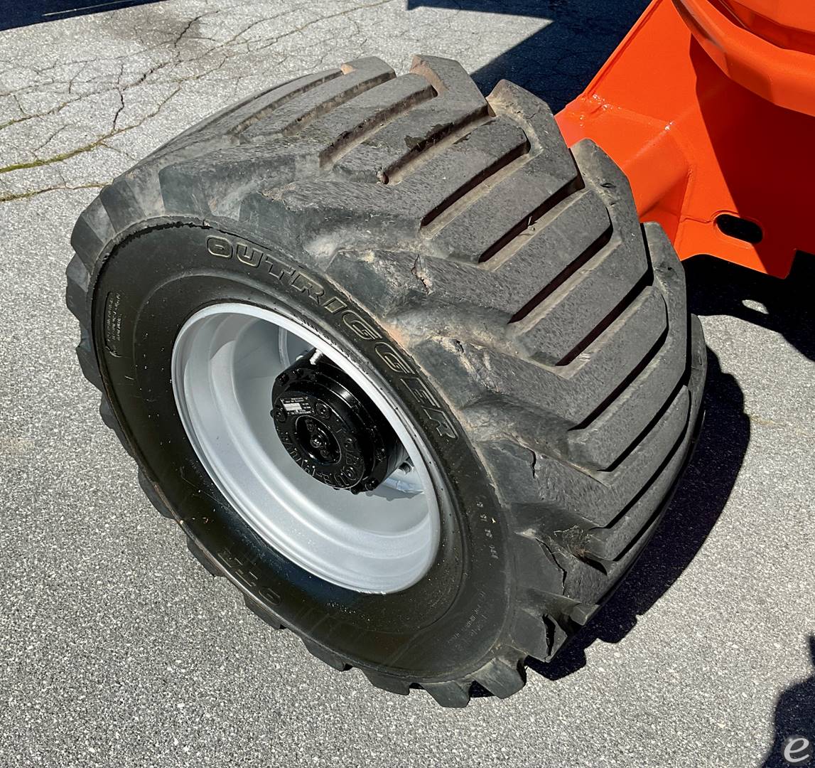 2016 JLG 450AJ
