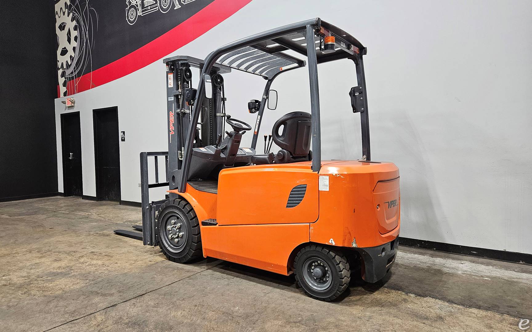 2017 Viper Lift Trucks FB35