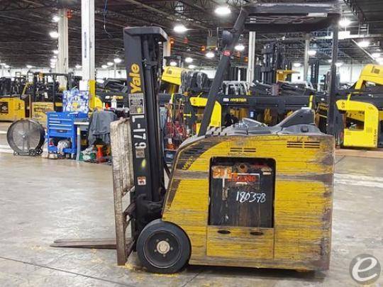 2016 Yale ESC040 Electric Forklift - 123Forklift