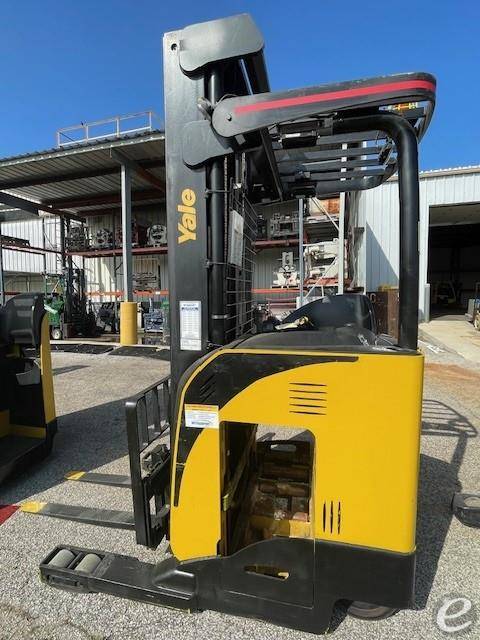 2016 Yale NR045EB