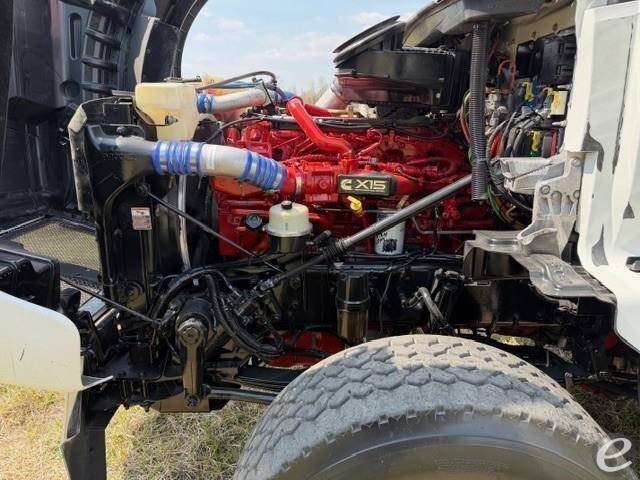 2019 Kenworth T880