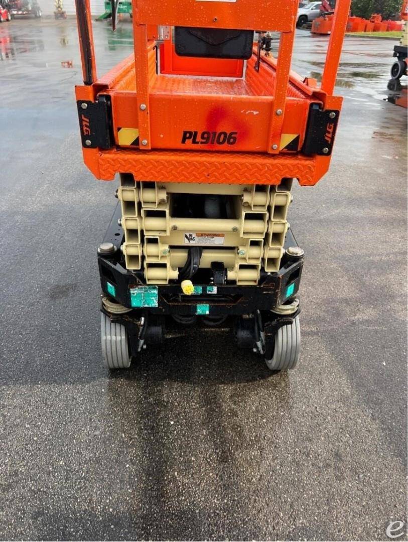 2021 JLG R1932i