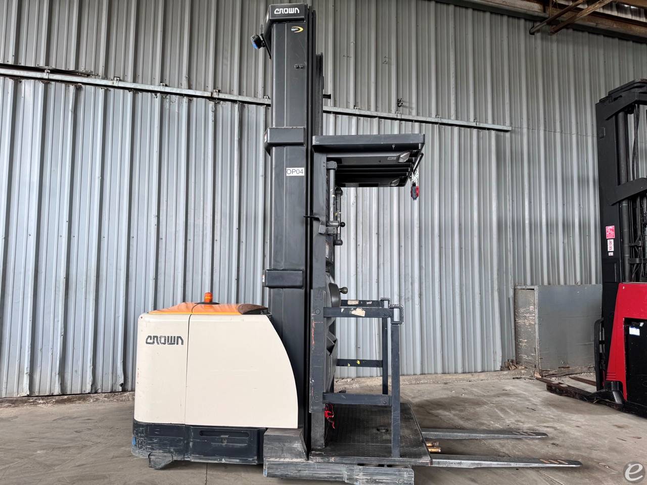 2017 Crown SP4050-30 Electric Order Picker - 123Forklift