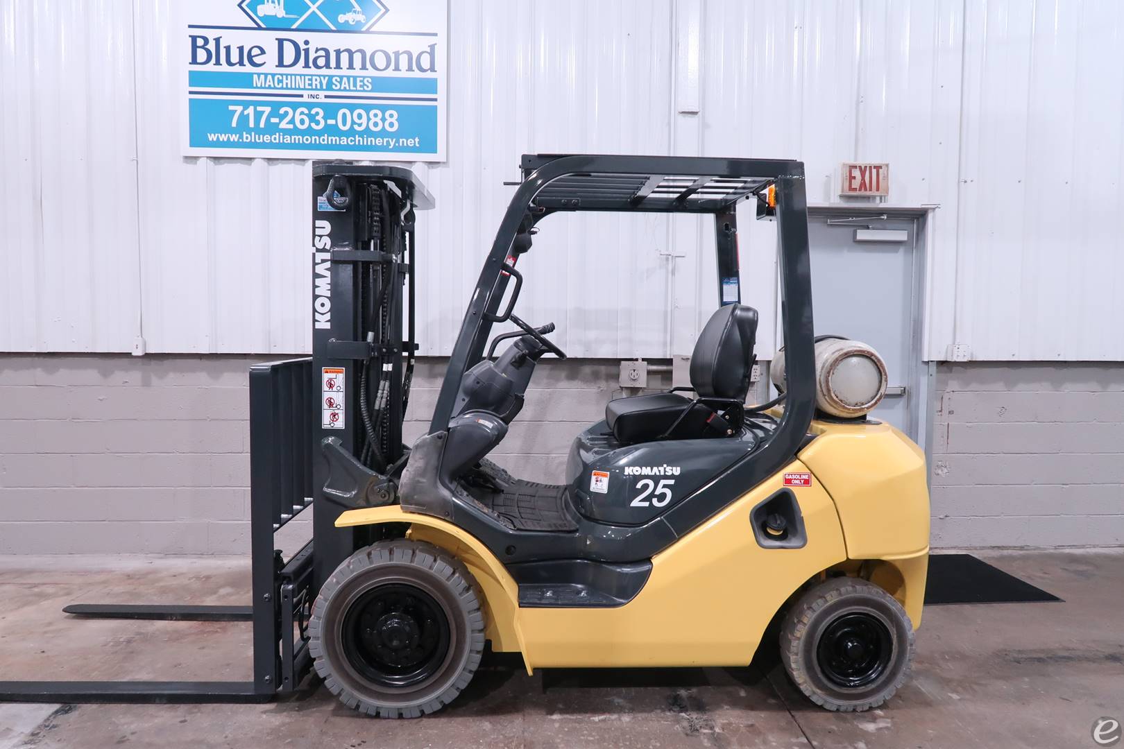 2014 Komatsu FG25T-16 Dual Fuel Forklift - 123Forklift