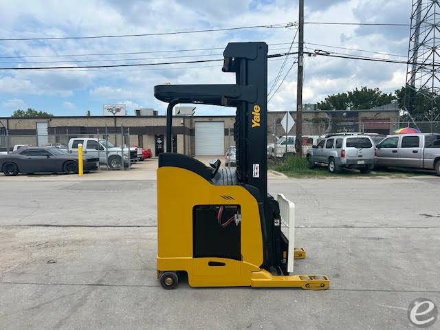 2011 Yale NR045EANL36TE110