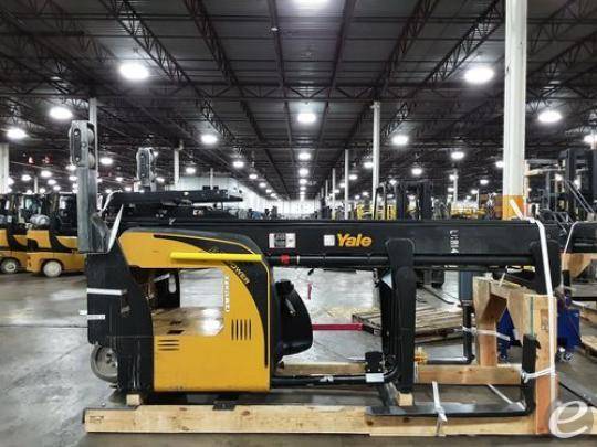 2015 Yale NR045 Electric Reach Truc...