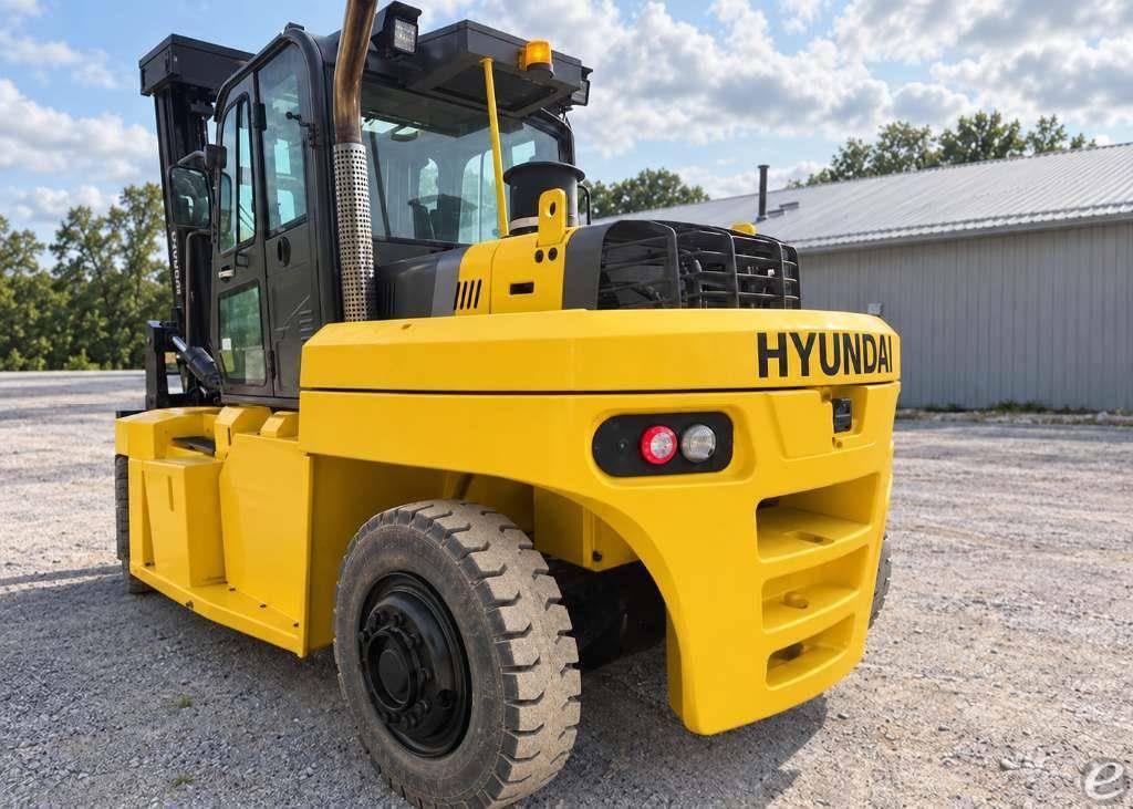 2015 Hyundai 130D-9