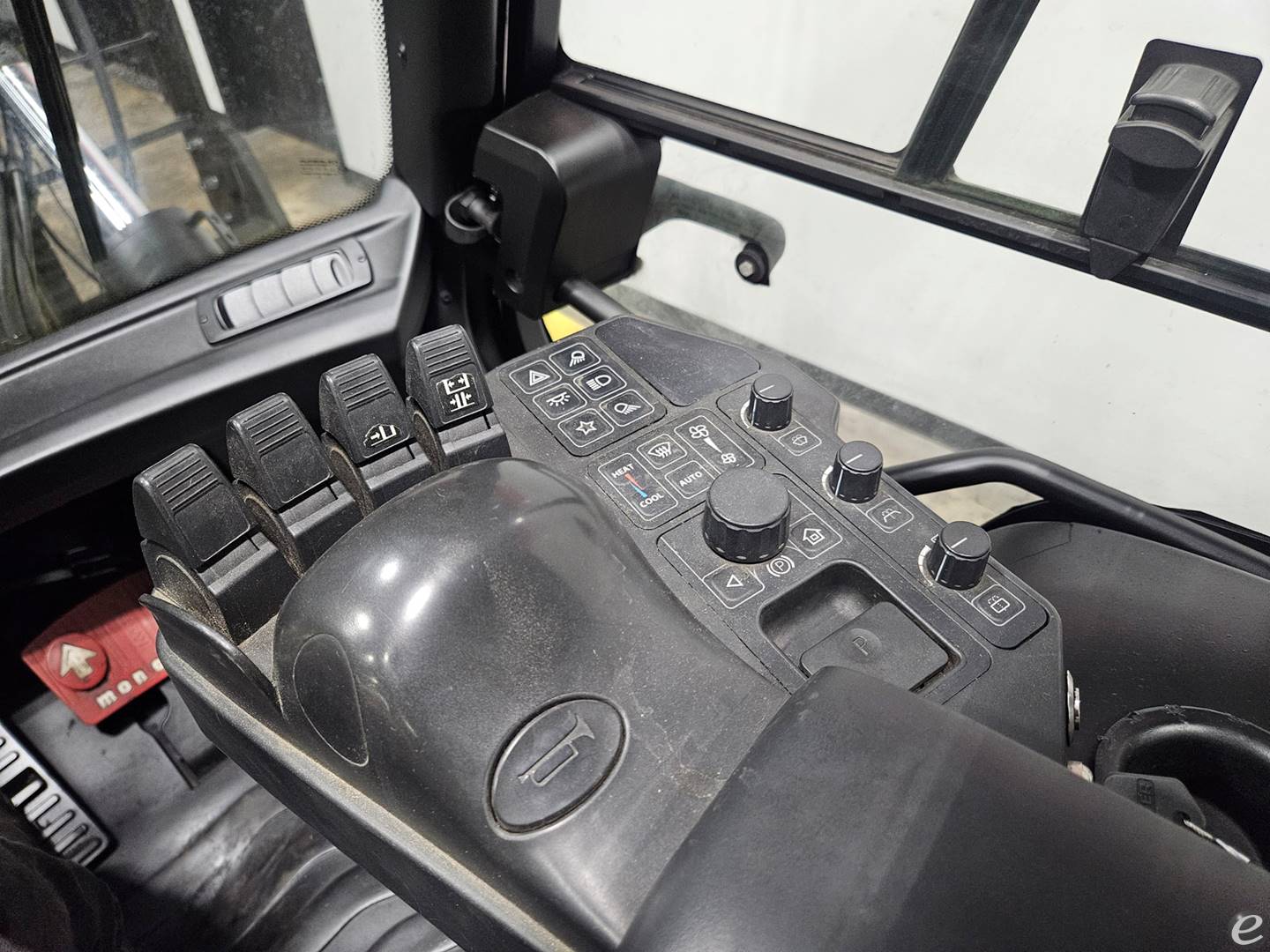 2022 Hyster H210XD