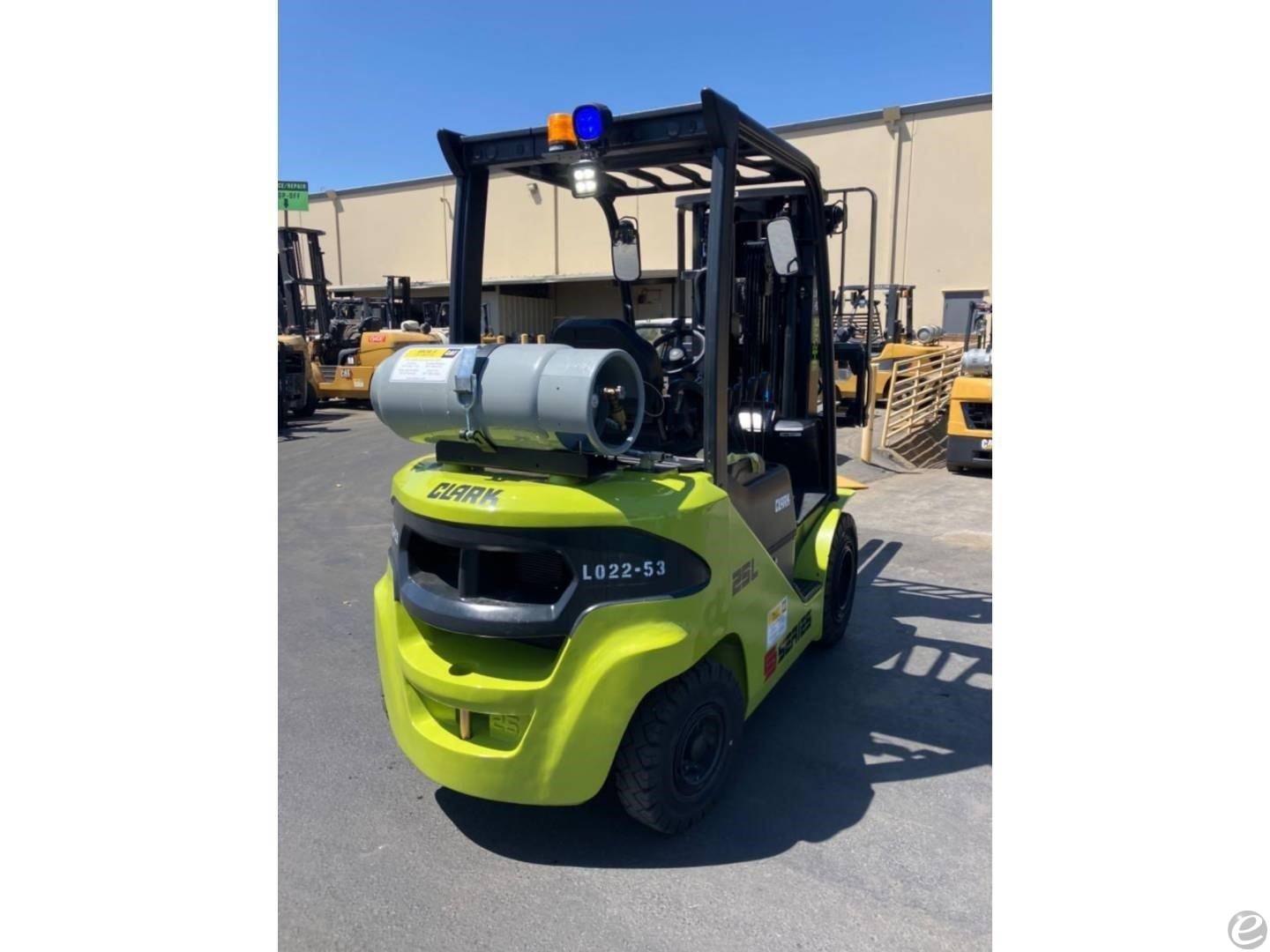 2022 Clark S25L