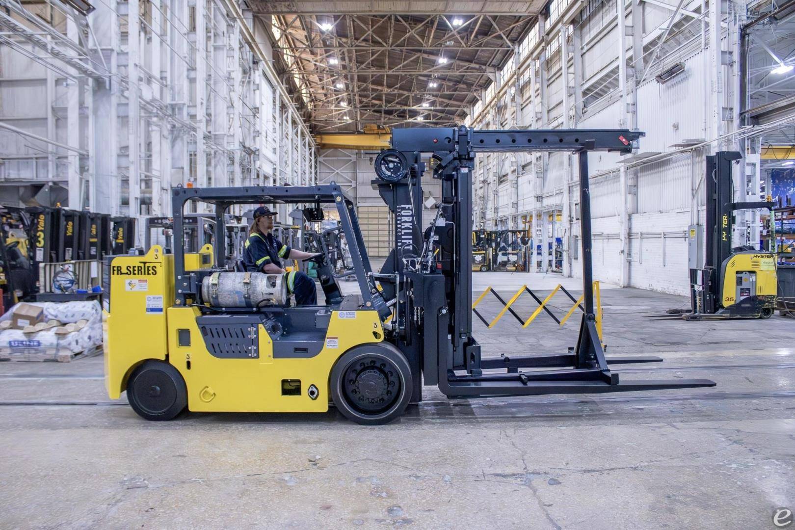 2027 Hoist Liftruck FR25-35