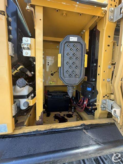 2019 Cat 320