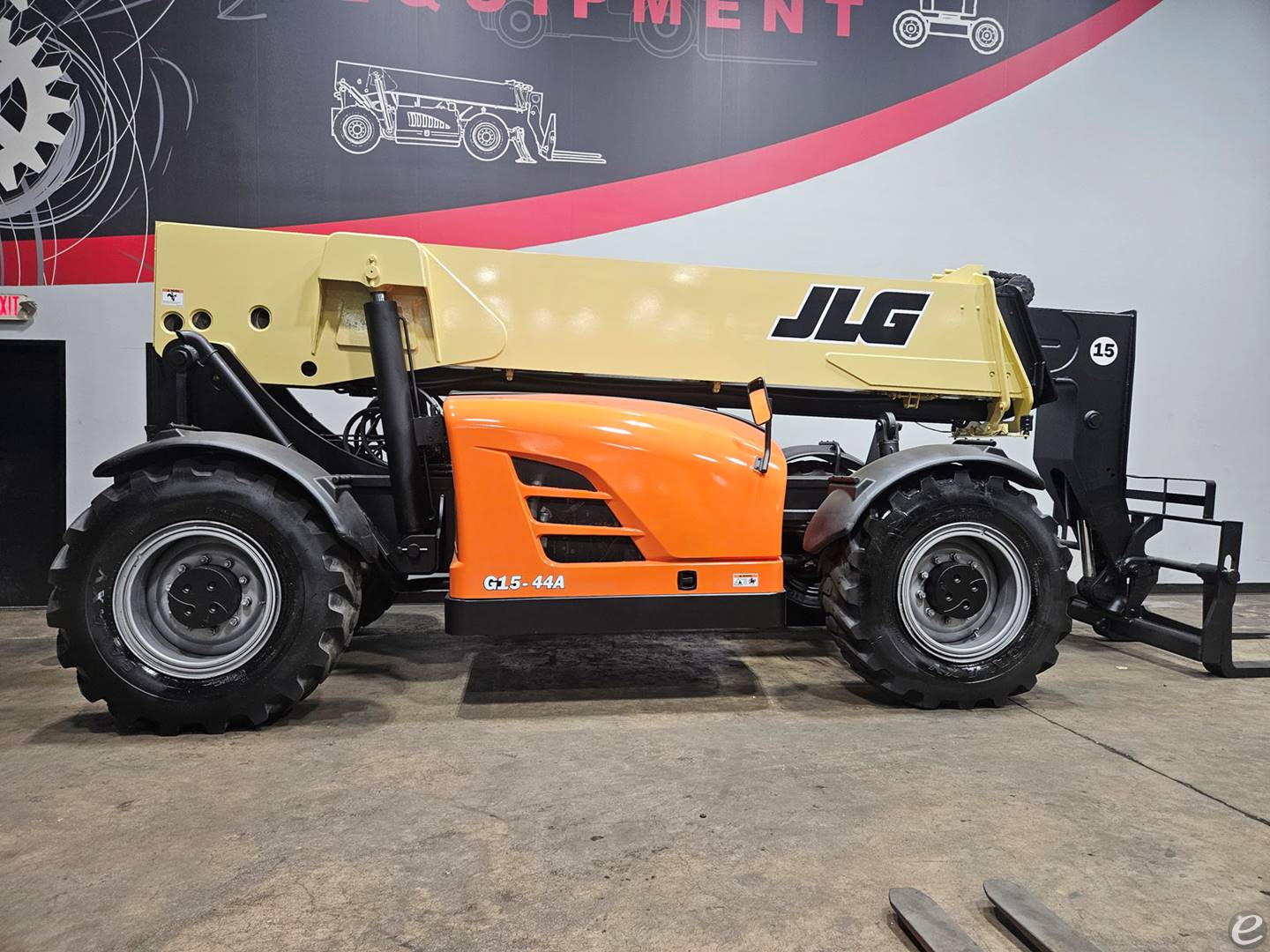 2016 JLG G15-44A