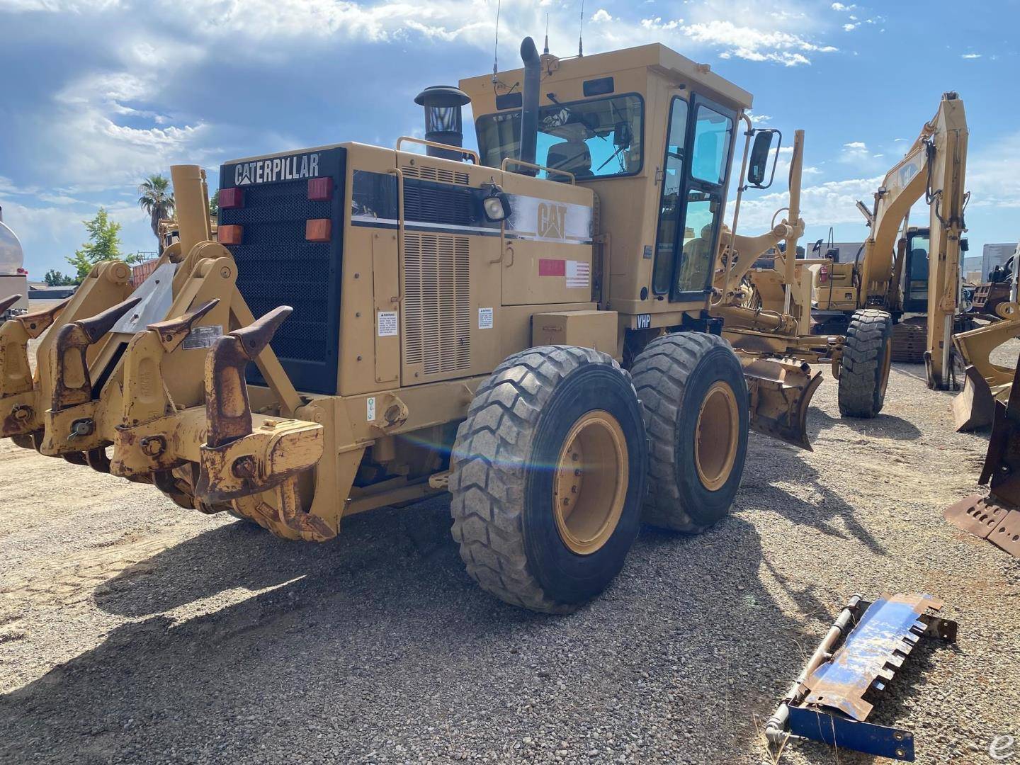 2000 Cat 140H