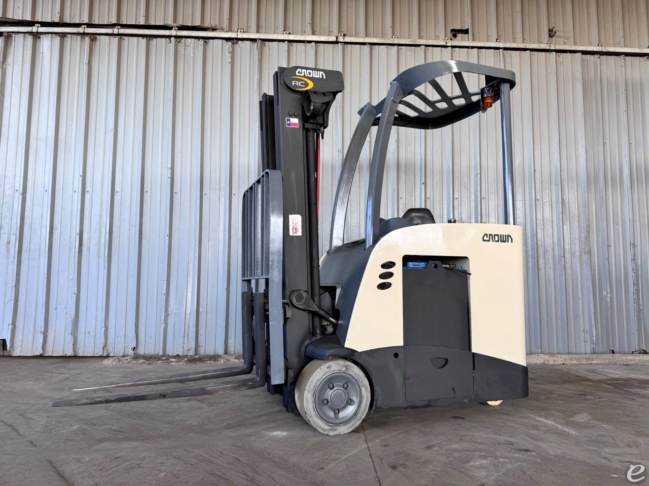 2008 Crown RC5530-35 Electric Forkl...