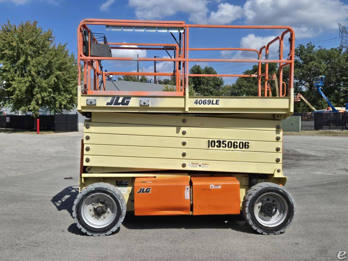 2015 JLG 4069LE Electric Scissor Li...