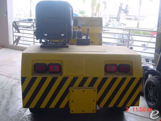 2004 A&G Mercury TOW TRUCK