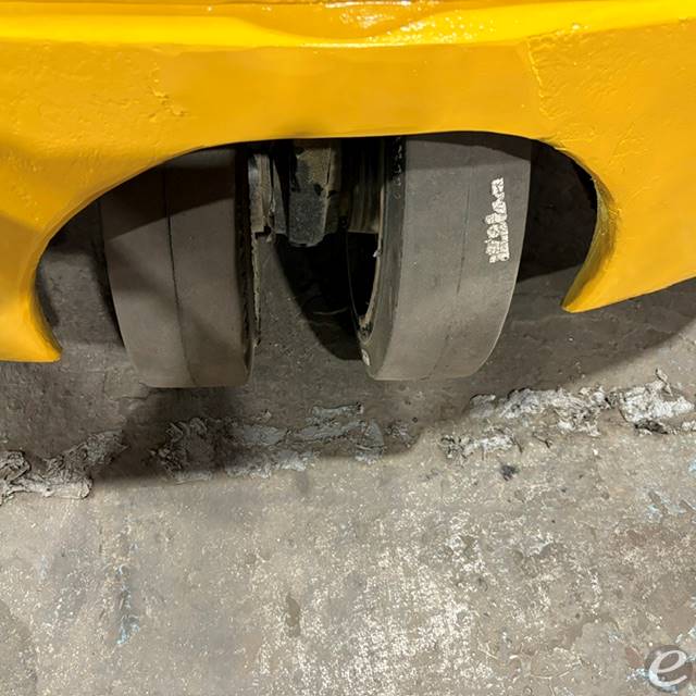 2022 Yale ERP040VT