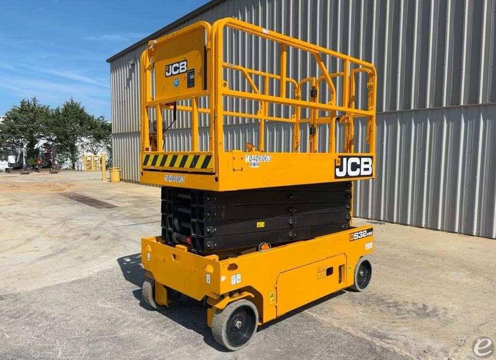 2023 JCB S3246E