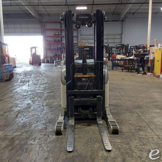 2018 Crown RR5725-45