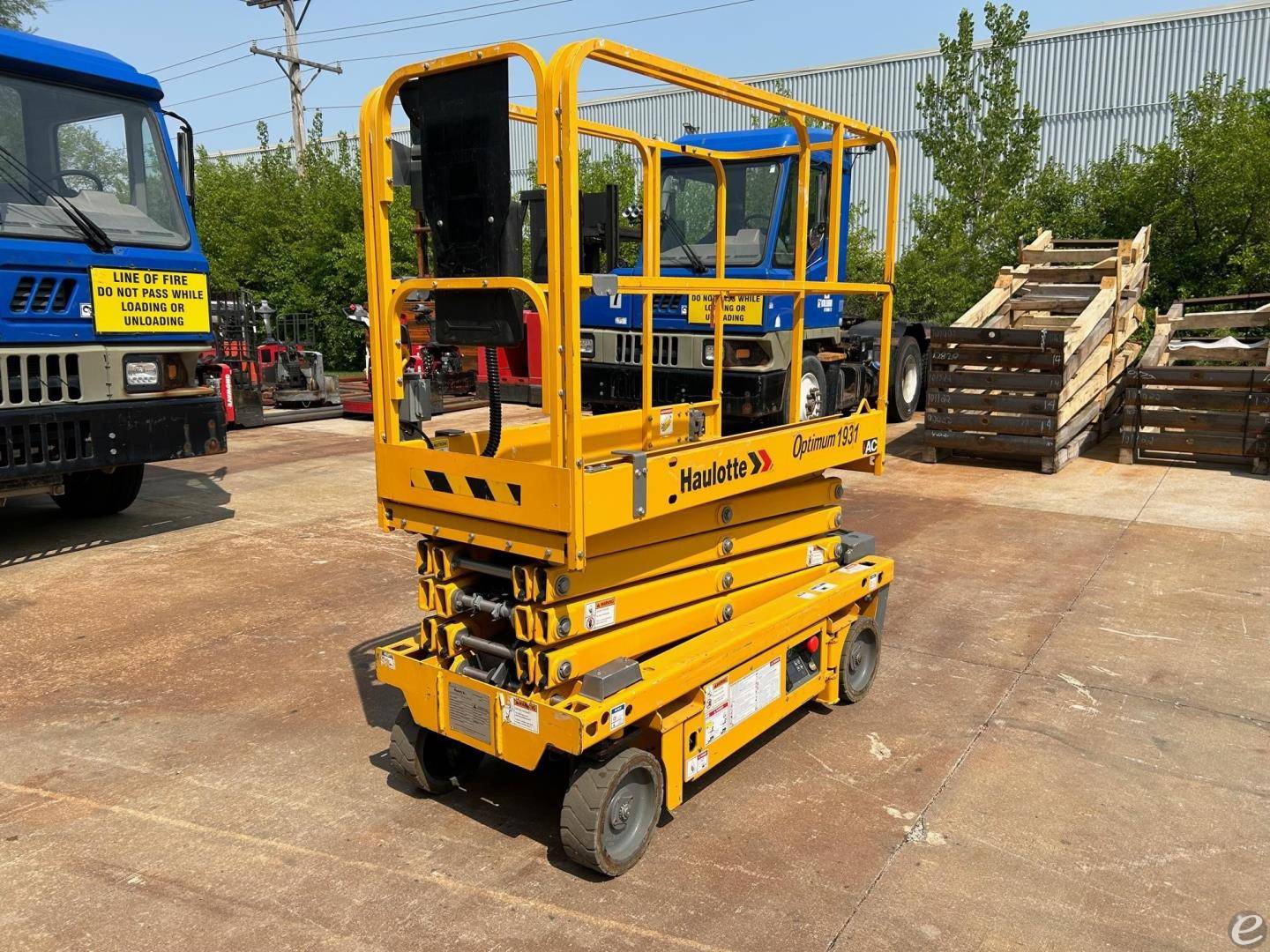2017 Haulotte Group OPTIMUM 1931E Electric Scissor Lift - 123Forklift