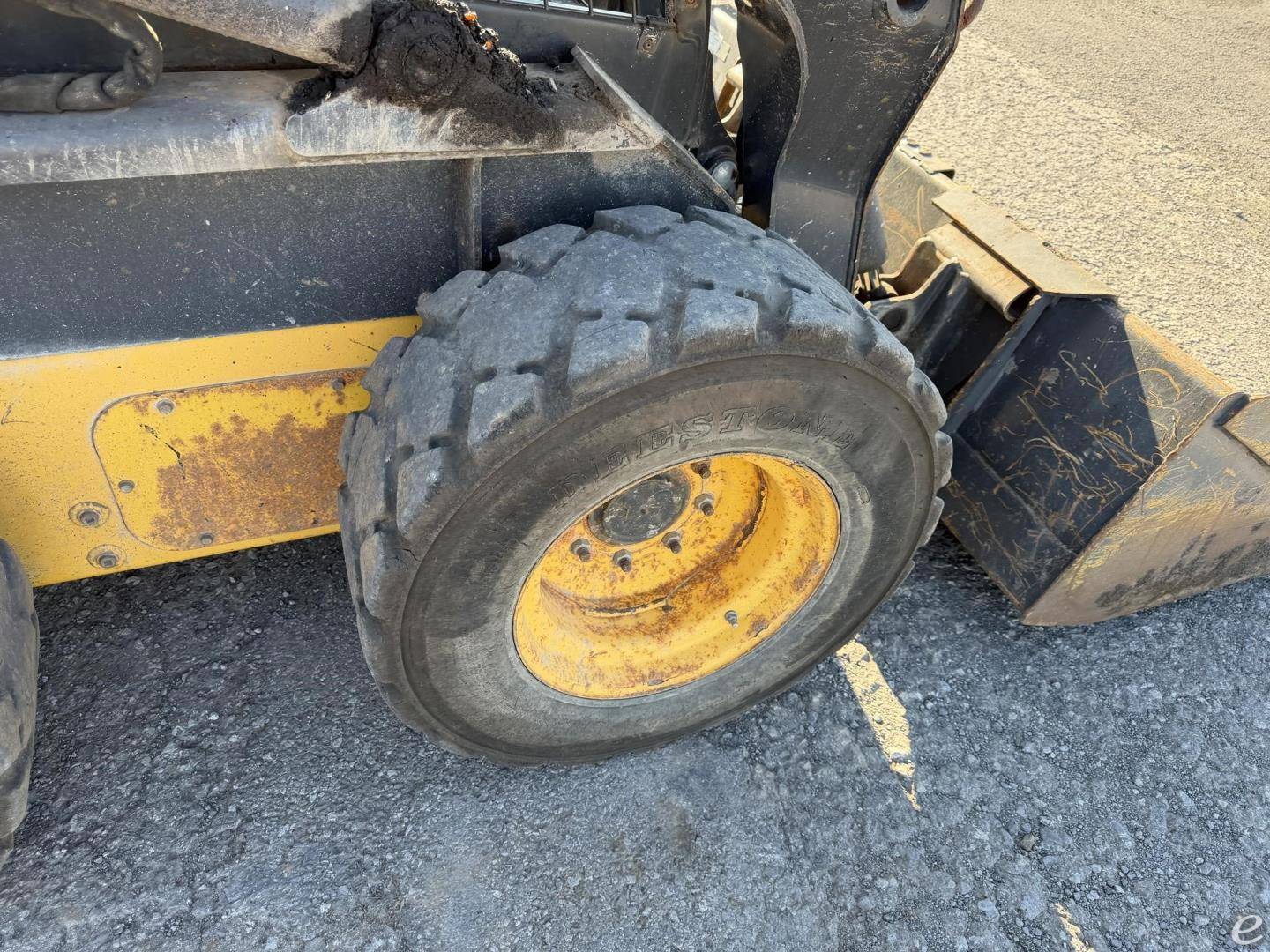 2015 New Holland L220