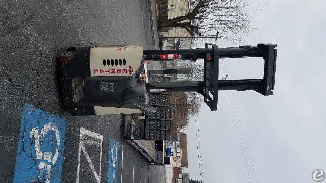 2006 Crown RR5225-45 Electric Reach Truck - 123Forklift
