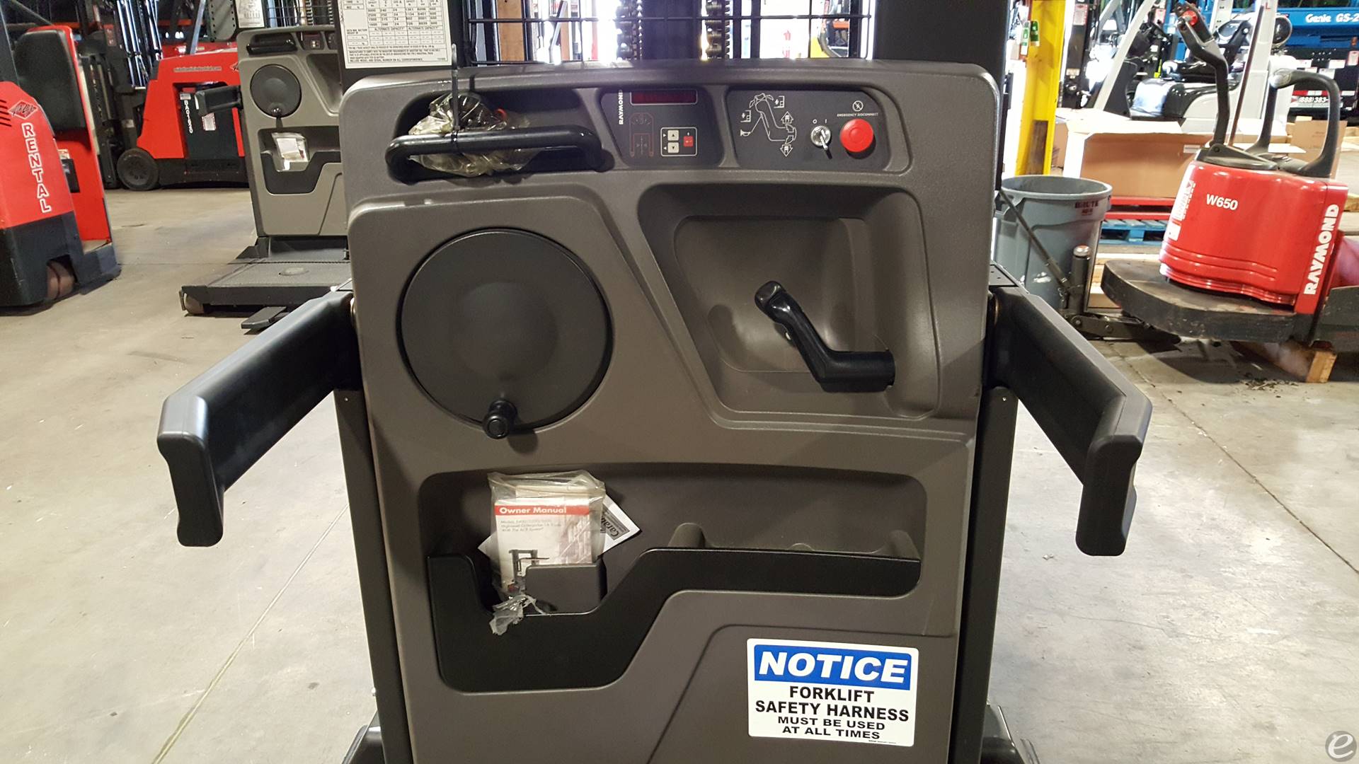 2015 Raymond 560-OPC30TT Electric Order Picker - 123Forklift
