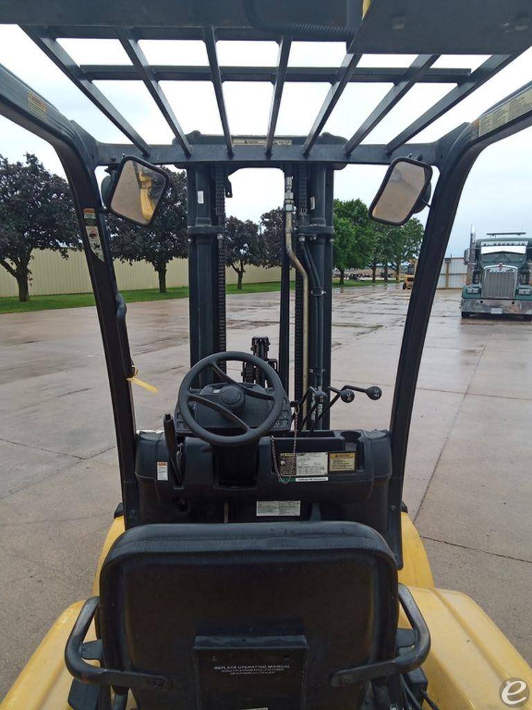 2012 Yale GLP060VXN