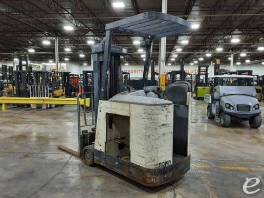 2006 Crown RC5545-40 Electric Forklift - 123Forklift