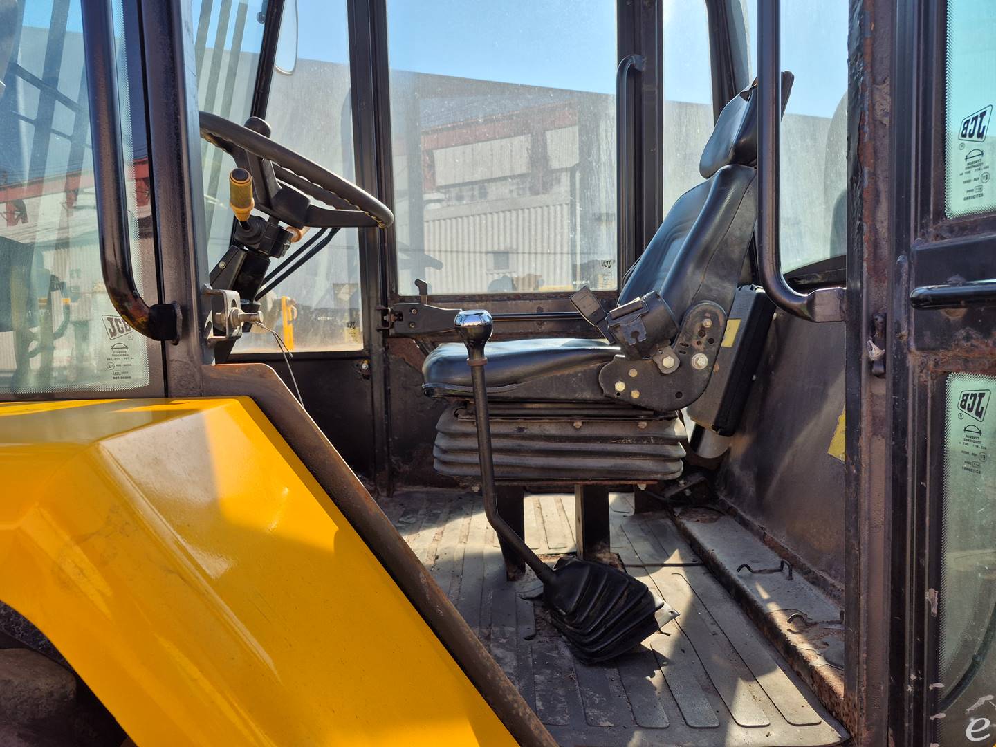 2010 JCB 926