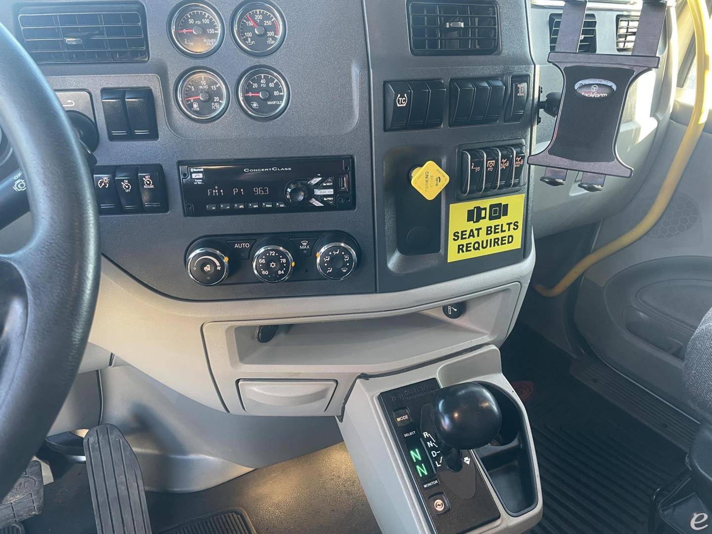 2020 Peterbilt 567