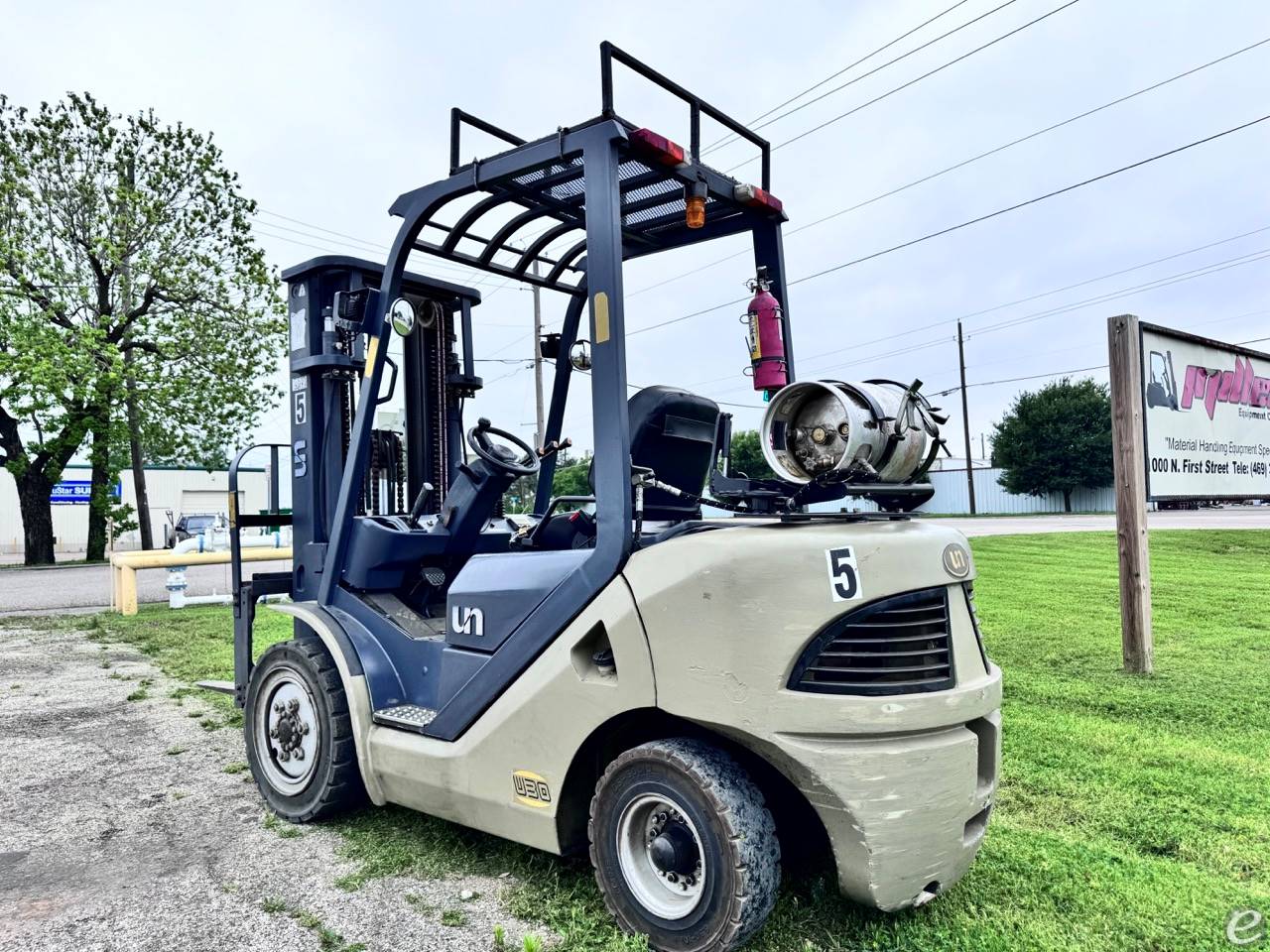 2017 UN FL30T-JG LP Gas Forklift - 123Forklift