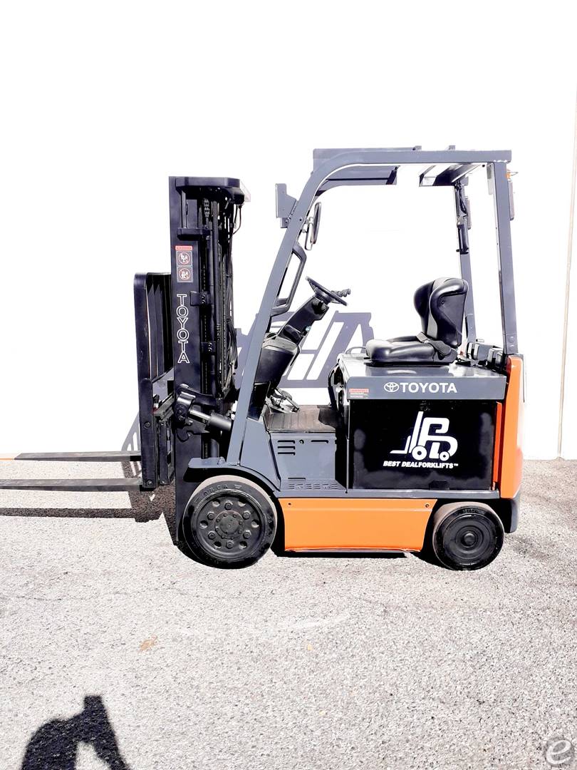 35x Refurbished 2016 Toyota 8FBCU25 Electric 4 Wheel Forklift 3 Stage LOW HOURS