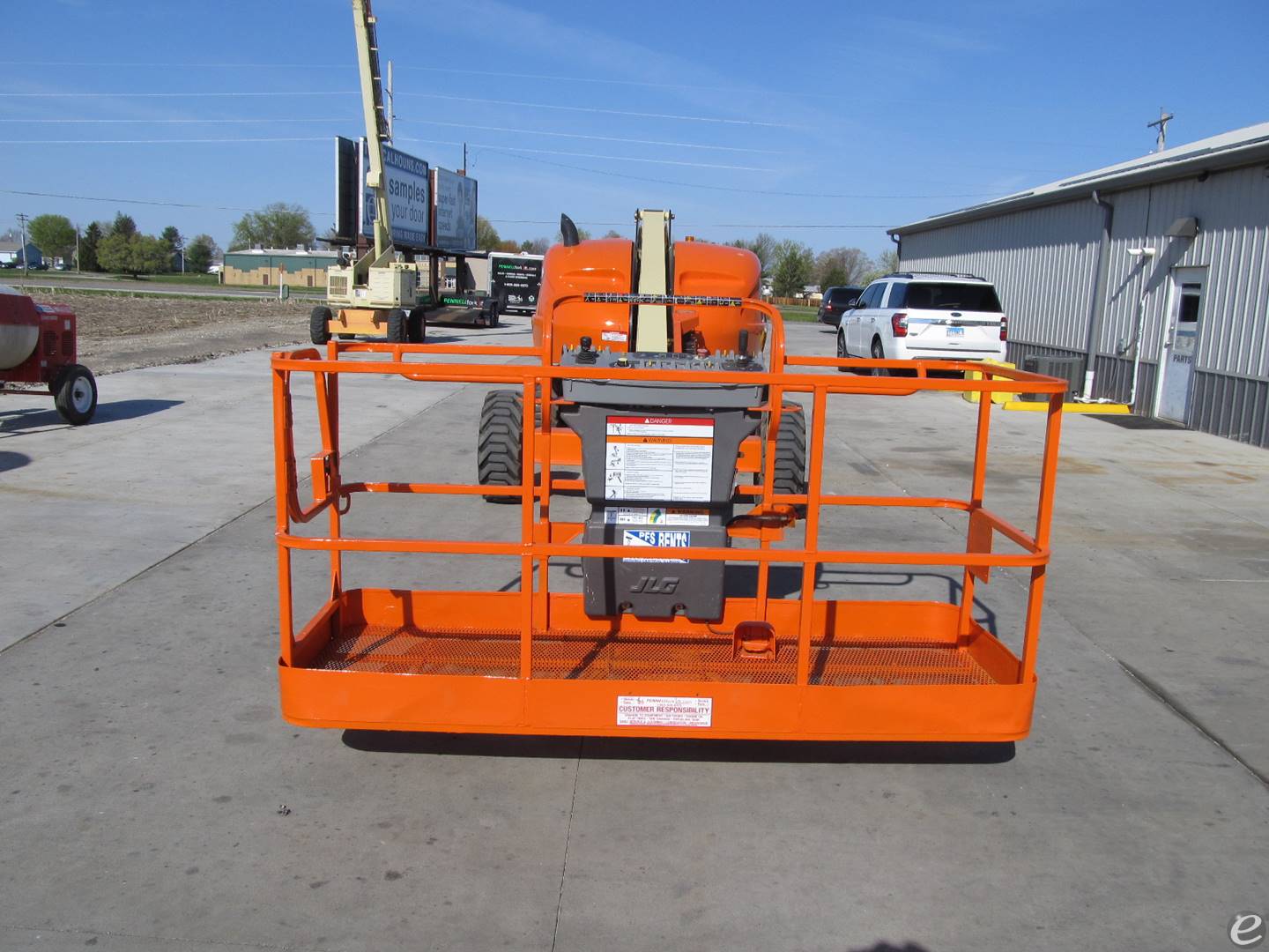 2014 JLG 400S