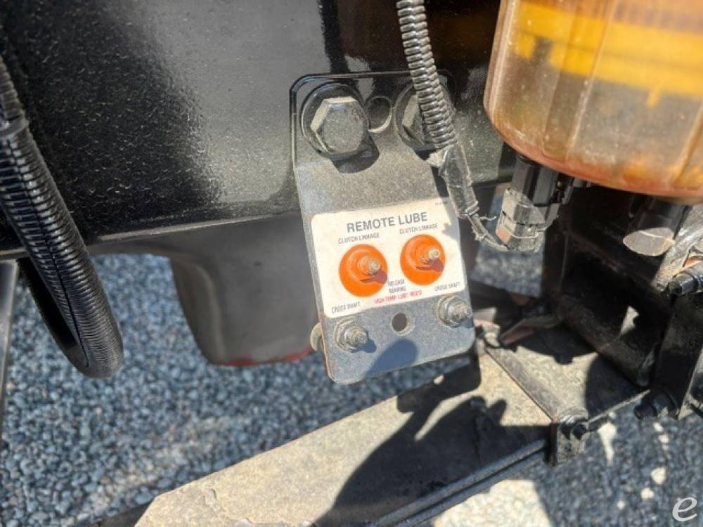 2015 Peterbilt 389