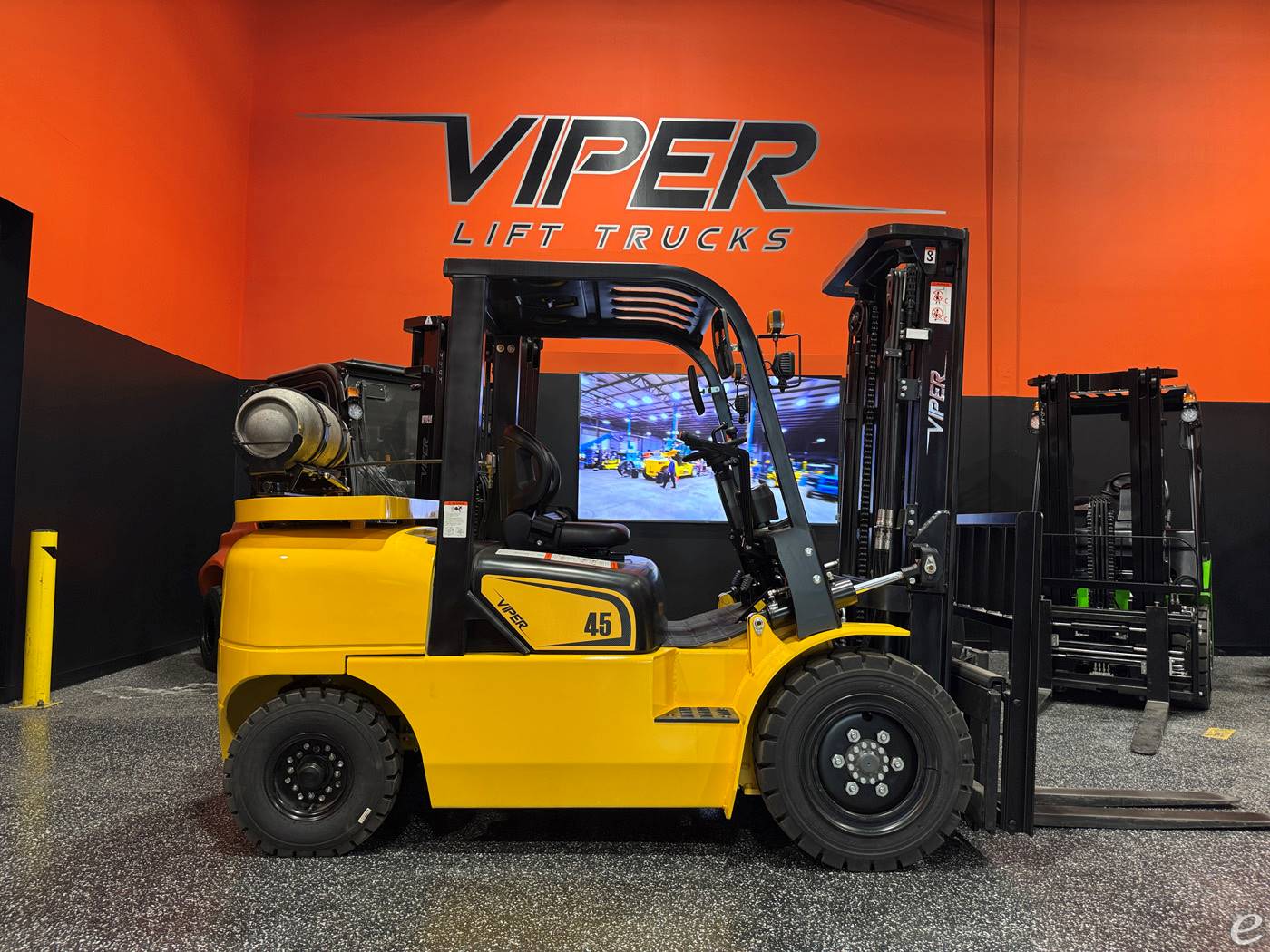 2026 Viper Lift Trucks FY45