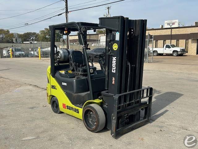 2021 Clark S25CL