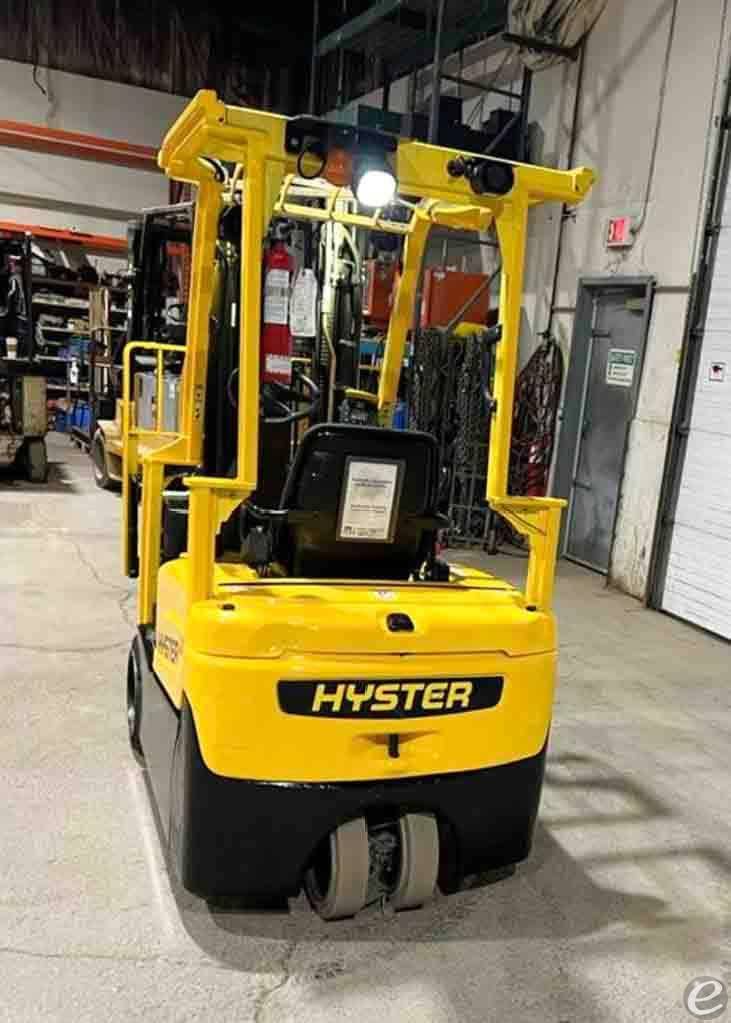 2017 Hyster J30XNT Electric Forklift - 123Forklift