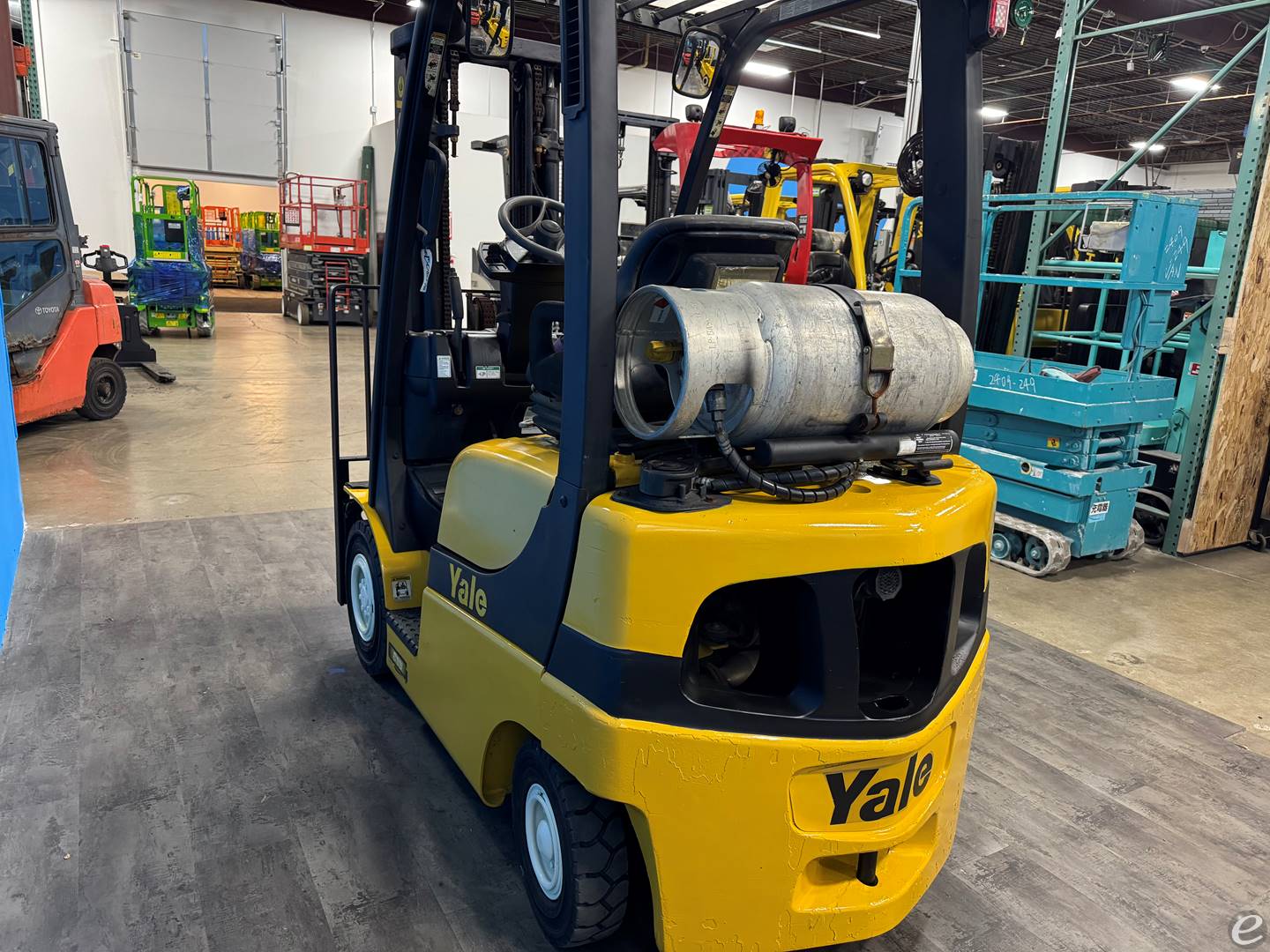 2014 Yale GLP040SVX