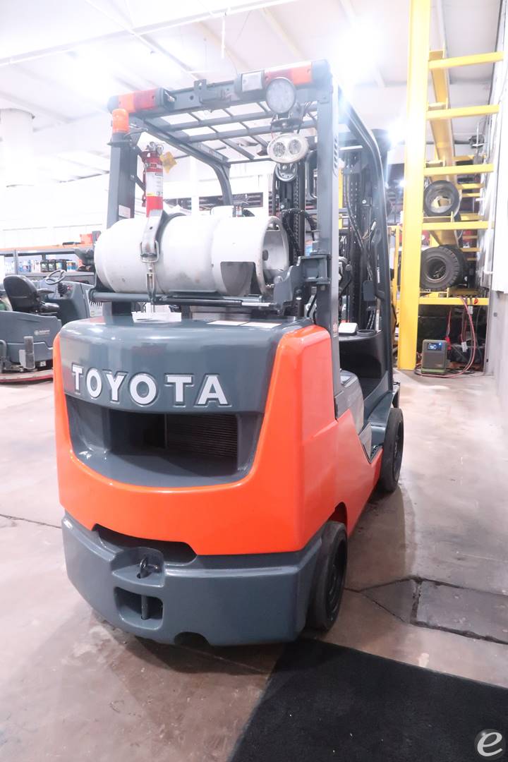 2015 Toyota 8FGCU32