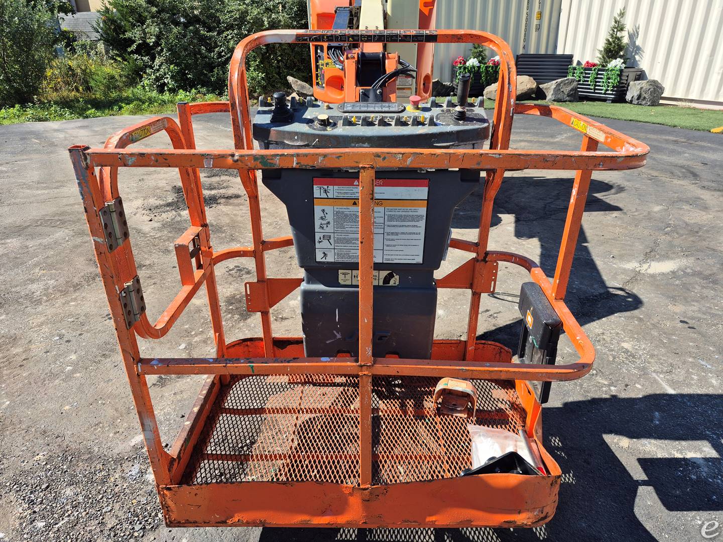 2013 JLG E300AJ