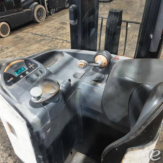 2016 Crown RR5725-45
